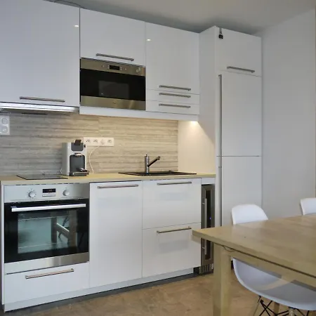 Les 2 Alpes - Renove 2 Chambres, Balcon, Proche Pistes - Fr-1-546-32 *